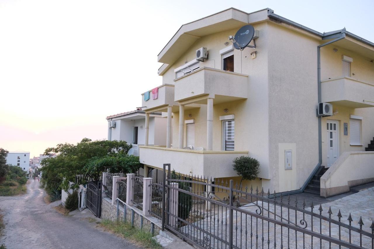 Apartments Jasmina Утьеха Экстерьер фото