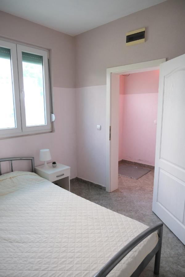 Apartments Jasmina Утьеха Экстерьер фото